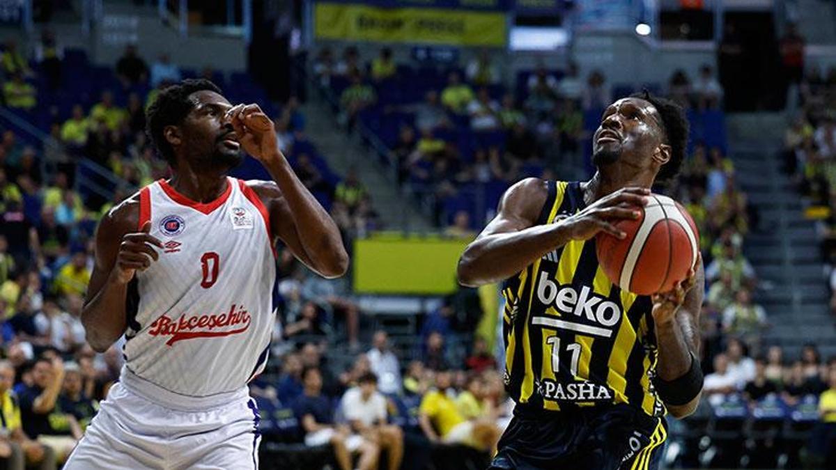 Şampiyonluk Yolunda Kritik Maç! Fenerbahçe Beko - Bahçeşehir Koleji Derbisi CANLI Yayın