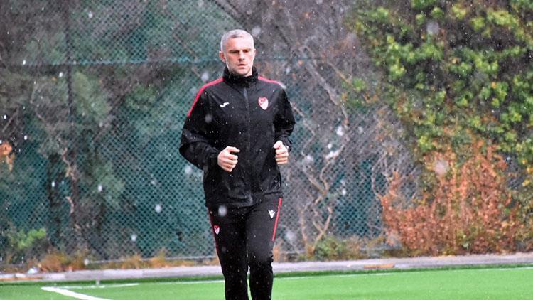 Süper Lig'in Profesör Hakemi: Öğrencilerini Spora Yönlendiriyor