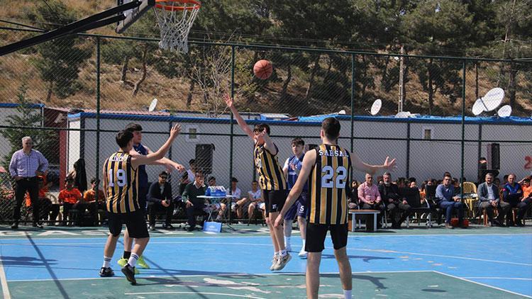 Kardeş Pası'nda coşkulu final: Bağcılar Mehmet Niyazi Altuğ Anadolu Lisesi şampiyon!