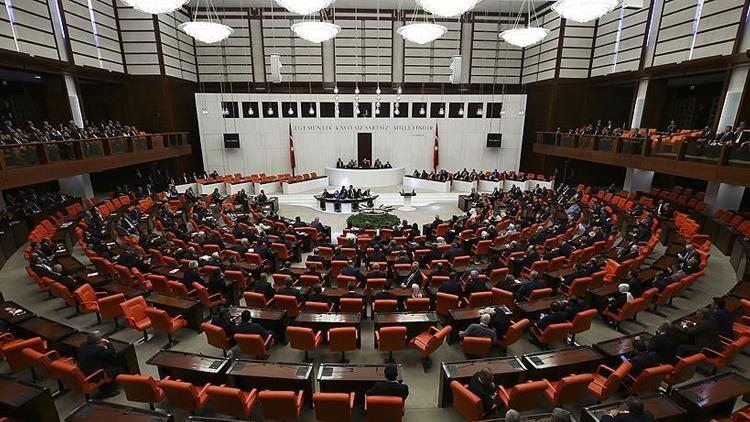 21 Mart Resmi Tatil Oluyor! AK Parti Kanun Teklifini Sundu