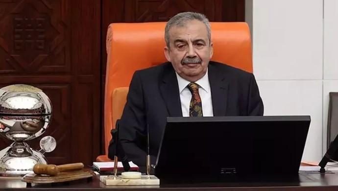 Sırrı Süreyya Önder'den Yeni Gelişme: Ameliyat Sonrası Yoğun Bakımda – Sağlık Durumu Hakkında Hastane Açıklaması