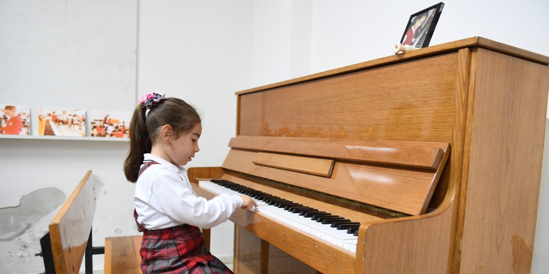 Türkiye'de Yetenekli Öğrenciler İçin Rehber: Güzel Sanatlar, Müzik ve Spor Okullarına Nasıl Başvurulur?