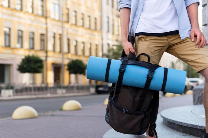 5 Alat Olahraga yang Harus Kamu Bawa Saat Traveling Agar Tetap Fit