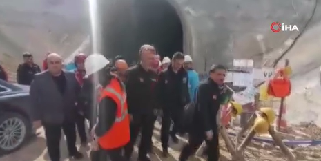 Kayseri'de Hızlı Tren Şantiyesinde Korkunç Göçük! 5 İşçi Şans Eseri Kurtuldu