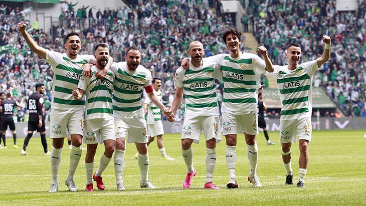 CANLI ANLATIM | Bursaspor şampiyonluk için sahada! Rakip Artvin Hopaspor