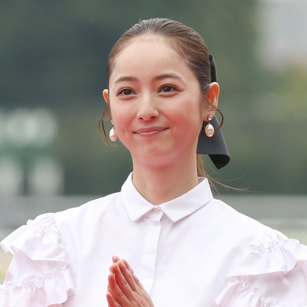 佐々木希、初参戦の『芸能人格付けチェック』でまさかの“地雷キャラ”！浜田雅功からのイジりに大苦戦