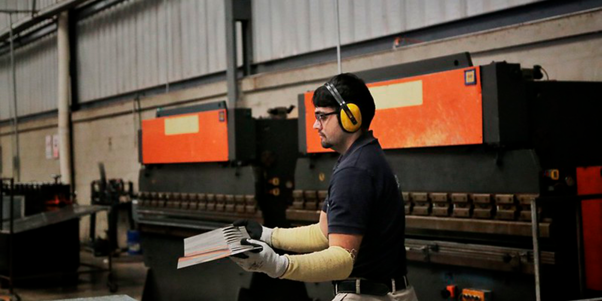 Reducción de jornada laborar puede costar 24,000 millones de pesos a empresas de Jalisco: Coparmex