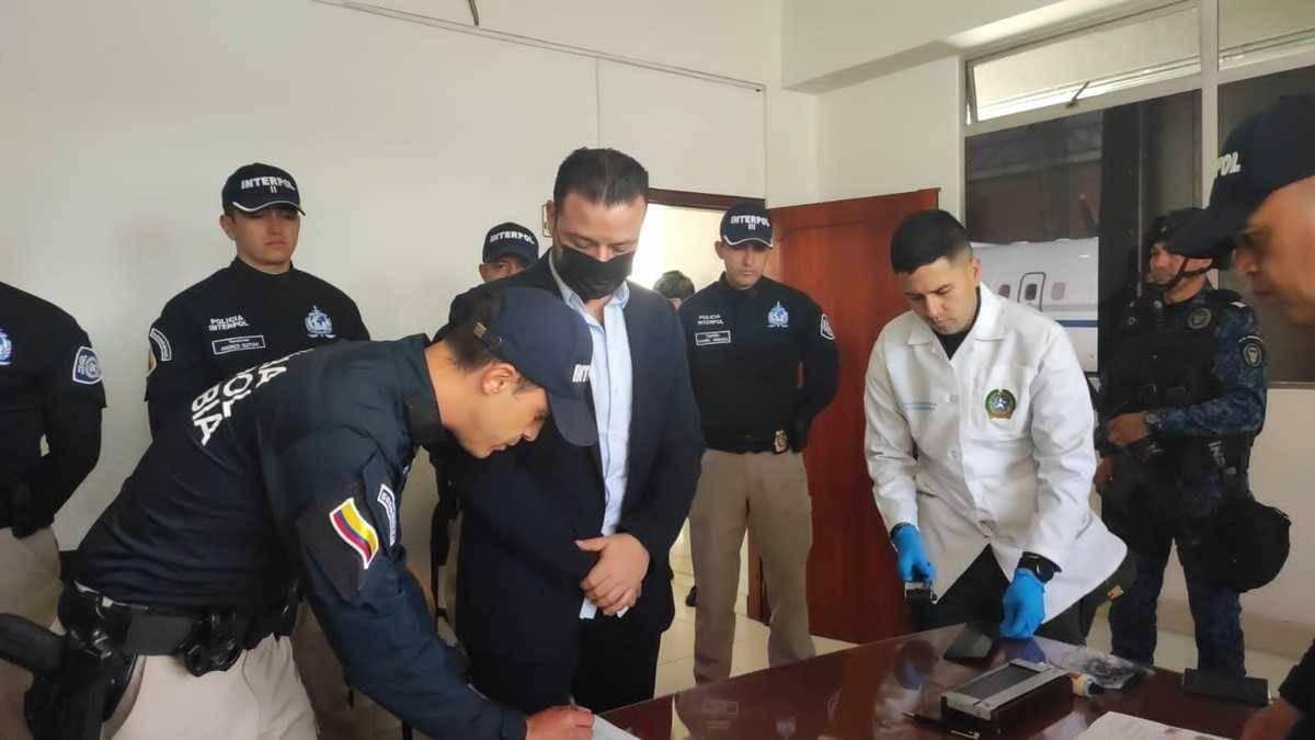 Los Señores del Narcotráfico: Cómo los 'Narcos Invisibles' Dominan el Tráfico de Drogas y las Finanzas Criminales en Colombia