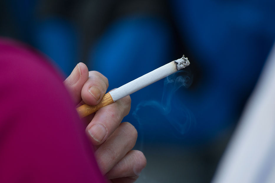 Milán, la ciudad de la moda, prohíbe fumar en espacios públicos