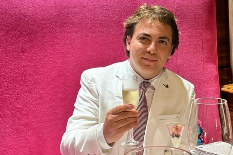 "Quiero enseñarle a la gente a no hacer nada": Cristian Castro y su estilo de vida