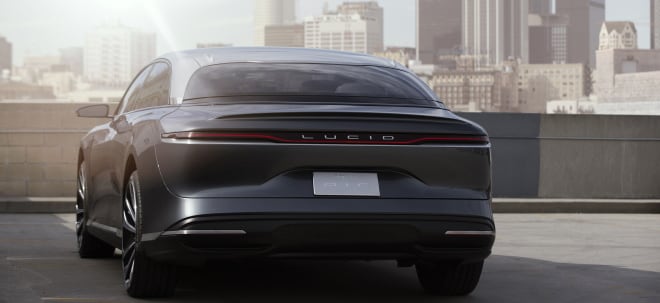 Lucid-Aktie im freien Fall: Trotz übertroffener Erwartungen - Tesla-Rivale verliert
