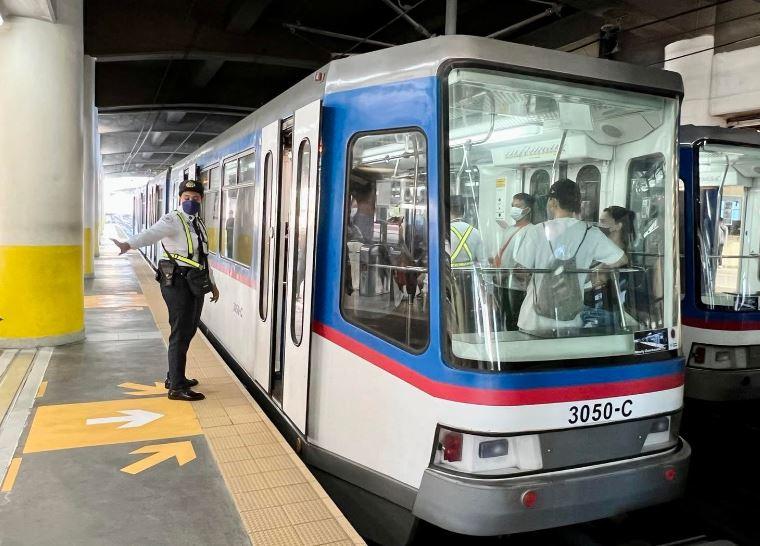 MRT Stations to Ditch X-ray Scanners: Expect Faster Commutes!