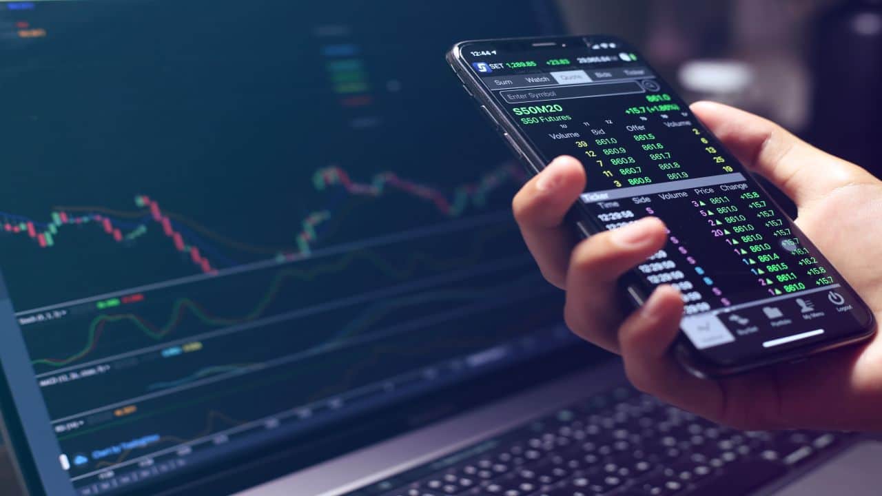 Trade Spotlight: How should you trade Bajaj Finserv, Nykaa, LIC Housing Finance, Kajaria Ceramics, Max Healthcare Institute, and others on June 27?