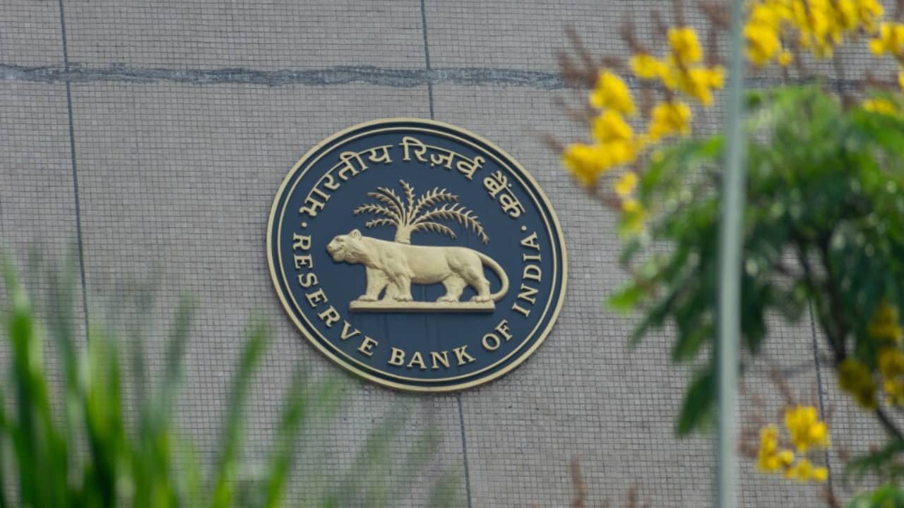 RBI cuts small finance banks' lending requirement to priority sectors