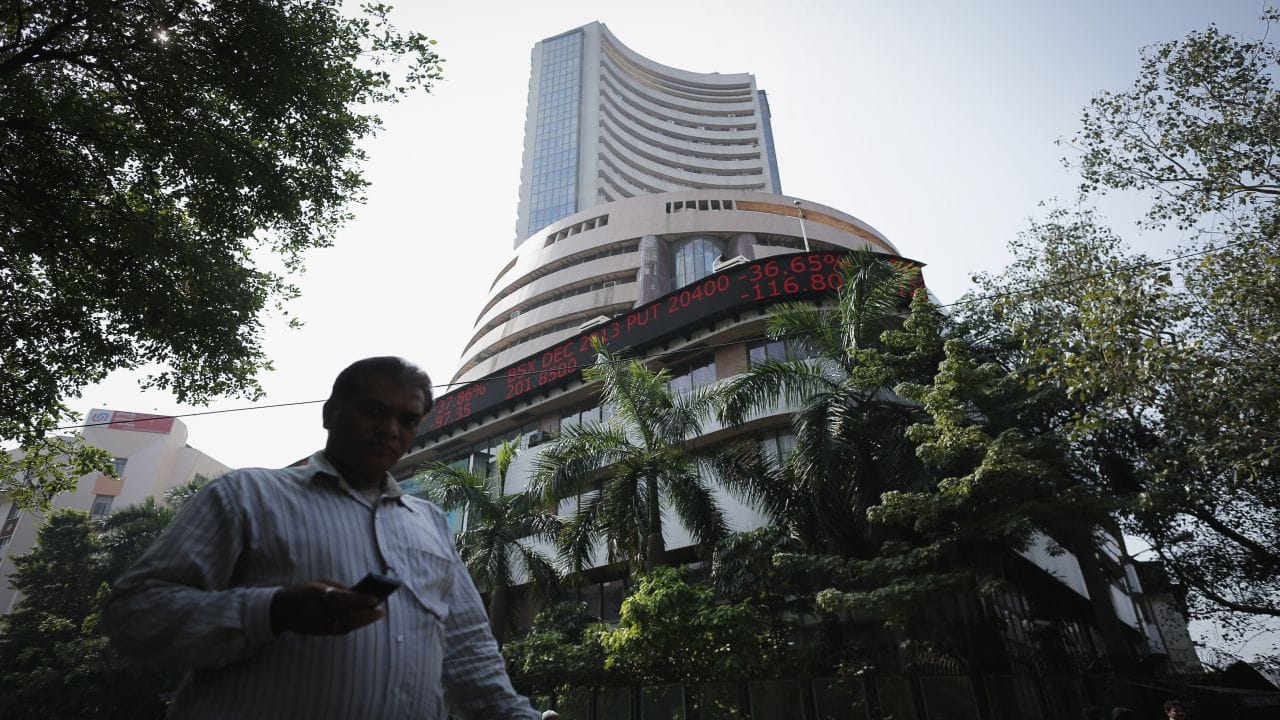Finance Ministry tweaks rules to enhance EODB for stock exchange brokers