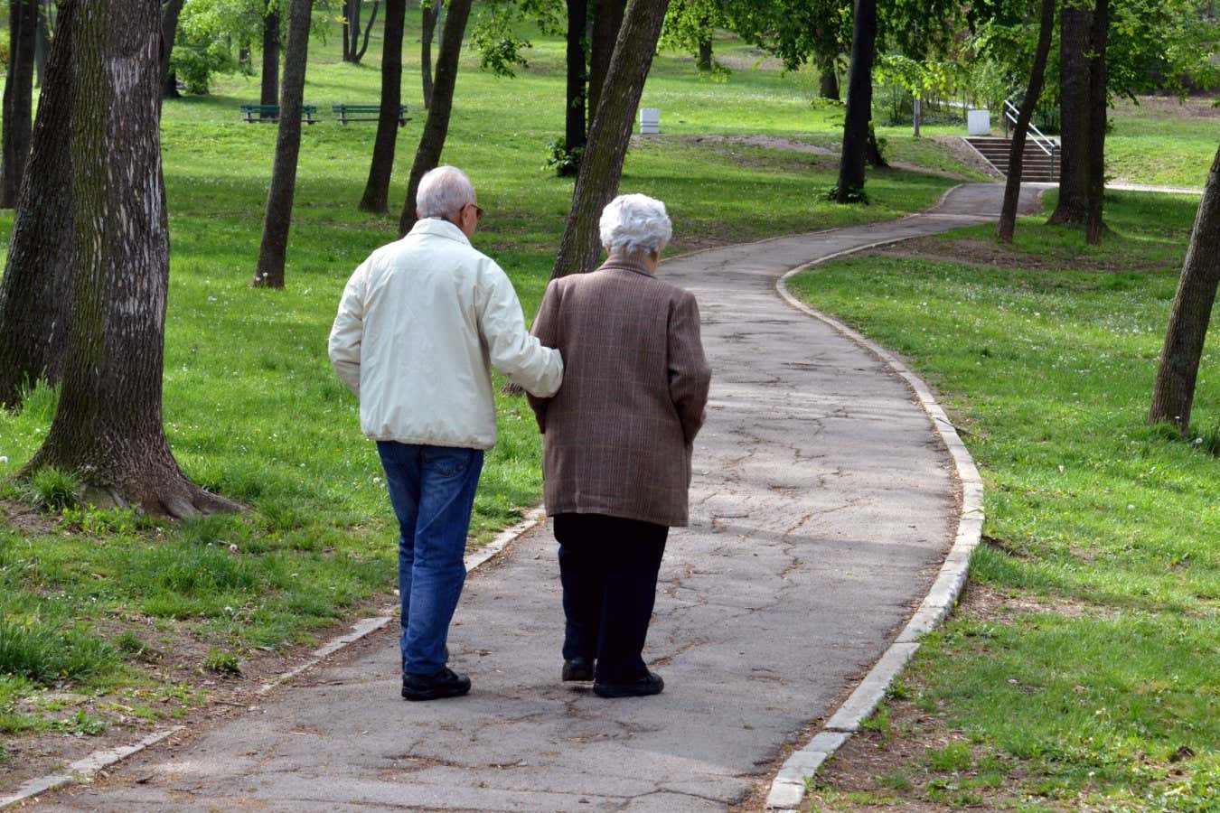 Unlocking the Secrets of Age-Related Diseases: How Genetics and Lifestyle Interplay