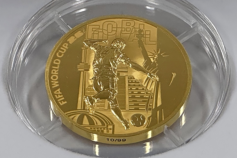 【速報】W杯26記念硬貨、主要金融機関で予約開始！フランスとスペインの技術が光るデザインとは？