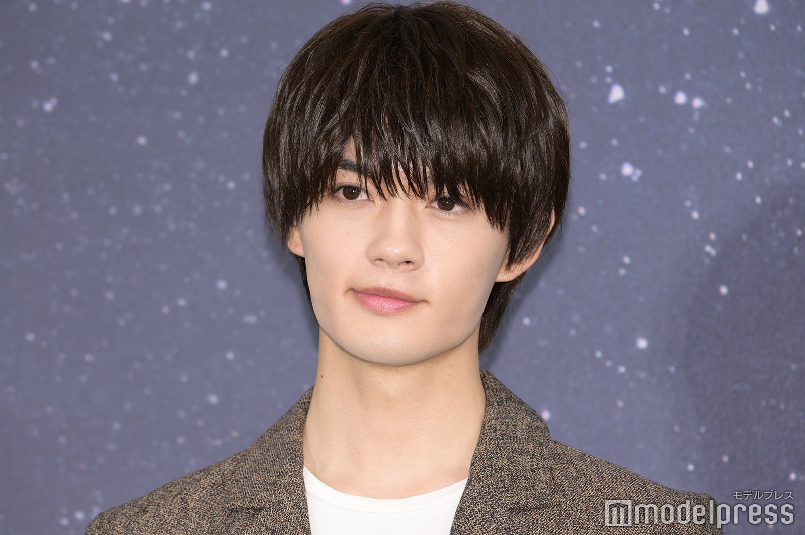 M!LK佐野勇斗、家族で花見に楽しむ！絶対イケメンと評判の弟も登場