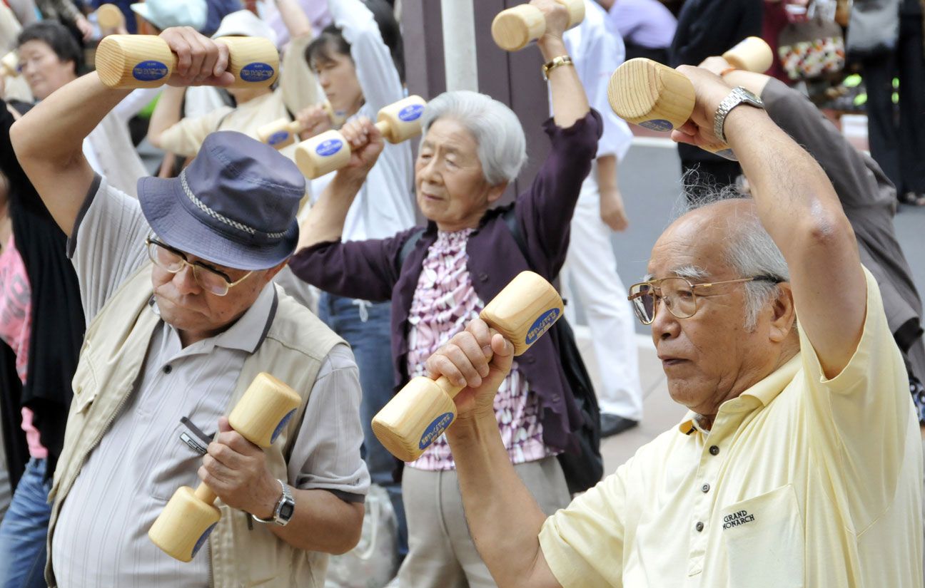 Longevity Secrets Revealed: Lifestyle Trumps Genetics – New Study Shows How to Live Longer