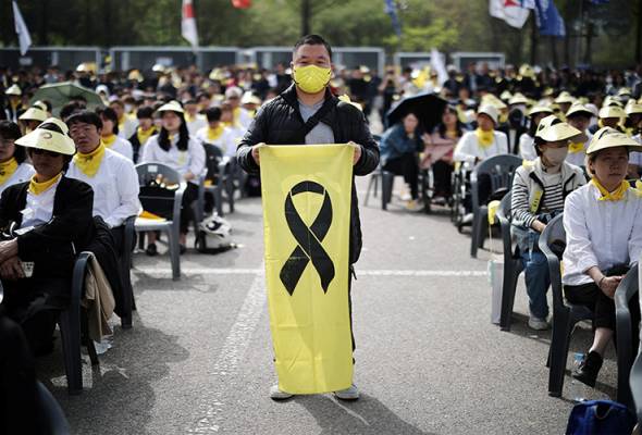 Carian mengenai topik Sewol Ferry