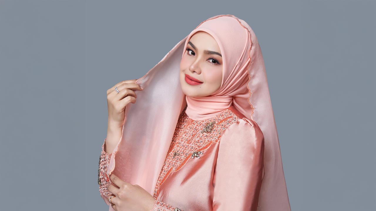 Siti Nurhaliza Rilis 11 Lagu Baru yang Belum Pernah Dikomersialkan