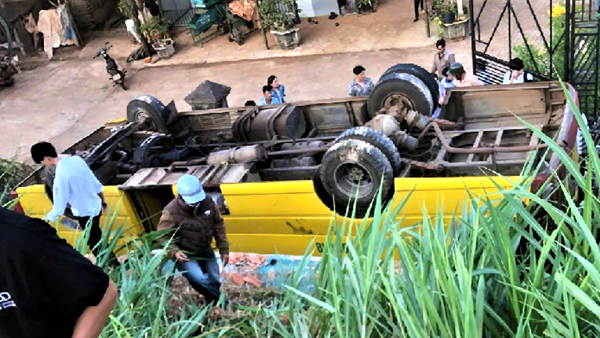 Cập nhật tình hình sức khỏe học sinh sau vụ lật xe ở Gia Lai