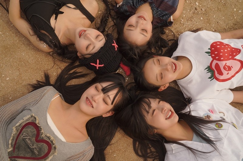 버비, 첫 EP '아에이오우' 발매...시대 경계 허무는 음악으로 변화를 예고