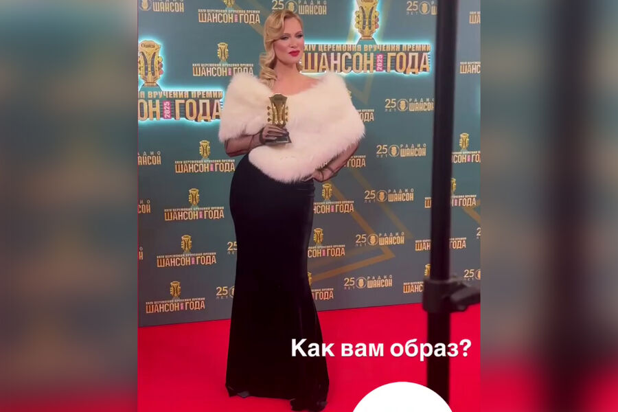 Олеся Судзиловская в облегающем платье: впечатляющий образ на премии «Шансон года - 2025»
