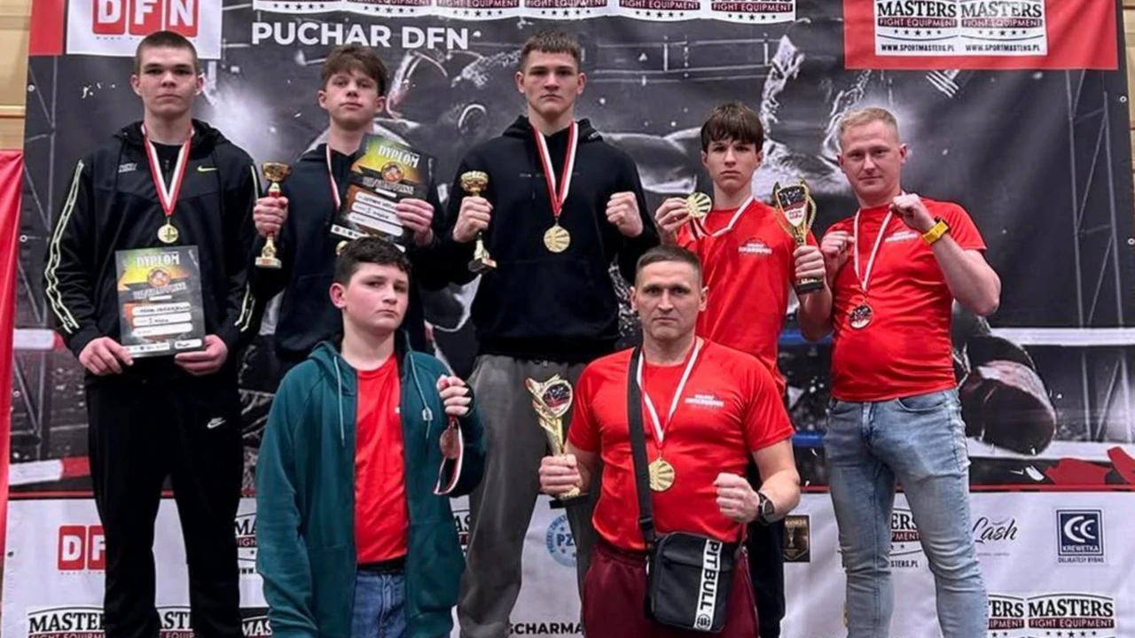 Gołdapscy kickbokserzy triumfują: 7 medali i 3 puchary z zawodów w Bolszewie
