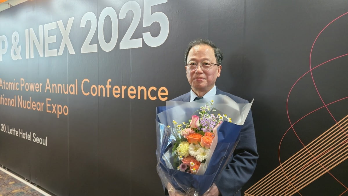 원전 현장인력양성원 이인식 원장, 산업체 맞춤형 기술인력 양성 선도! 청년 실업 해소와 에너지 기술 경쟁력 강화에 기여