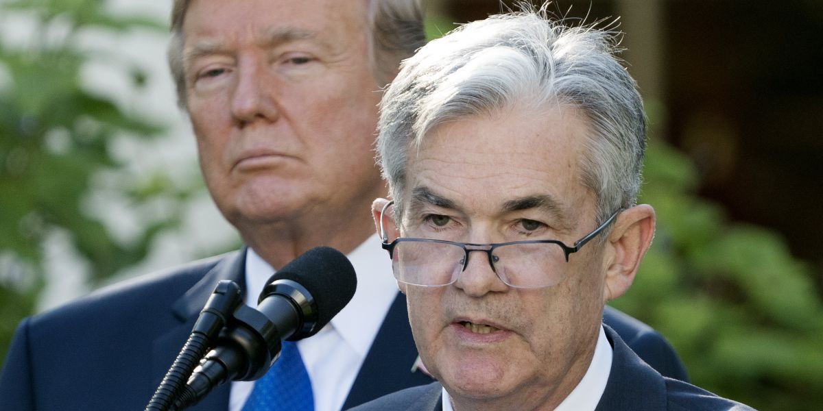 Trump's Tesla-liefde botst met Powell's rentebeleid: Wat betekent dit voor de Amerikaanse economie?