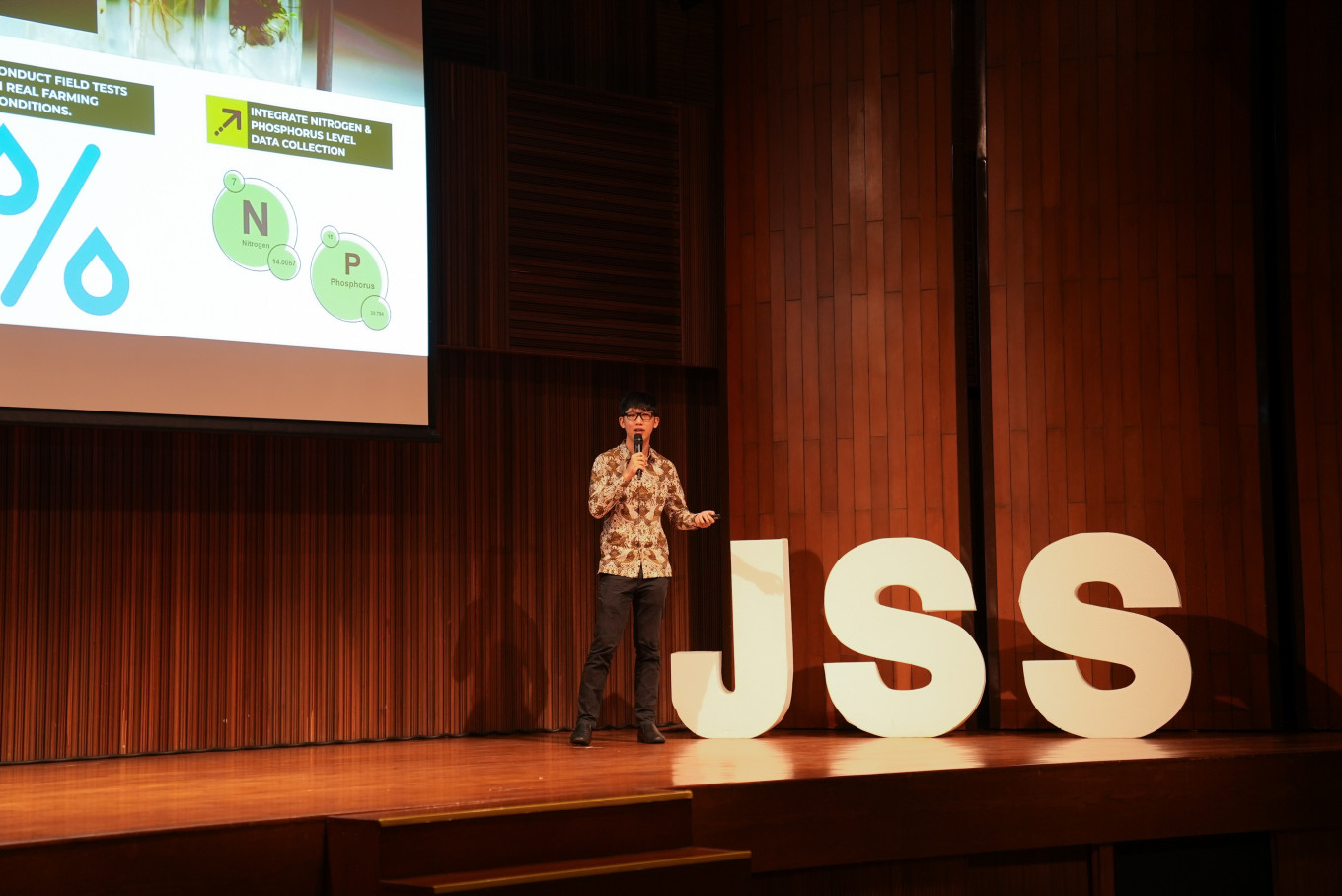 Irish Student Highlights Tech's Crucial Role in Water Conservation for Irish Farming