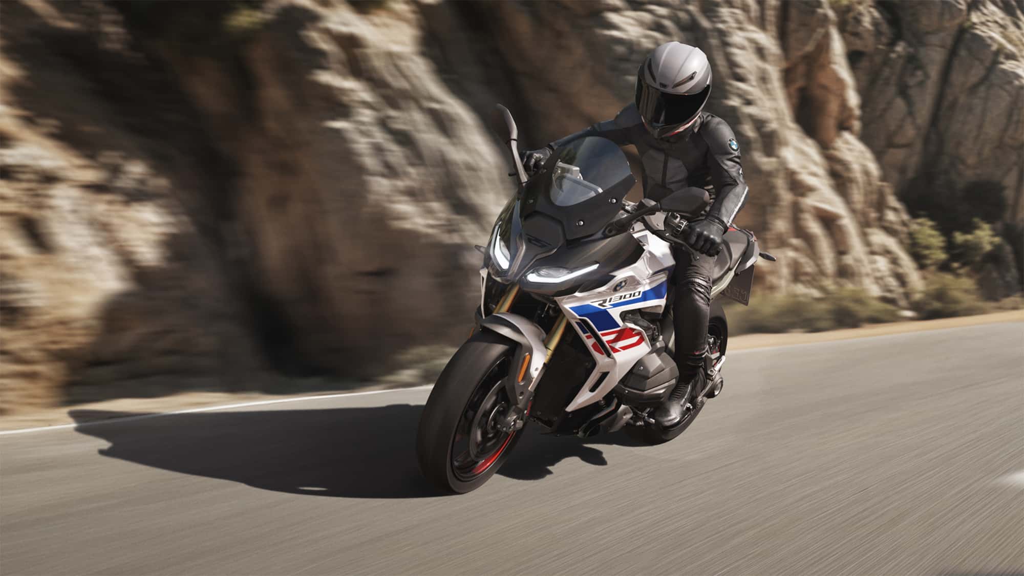 BMW R 1300 RS: Der ultimative Sport-Boxer – Mehr Leistung, mehr Fahrspaß!