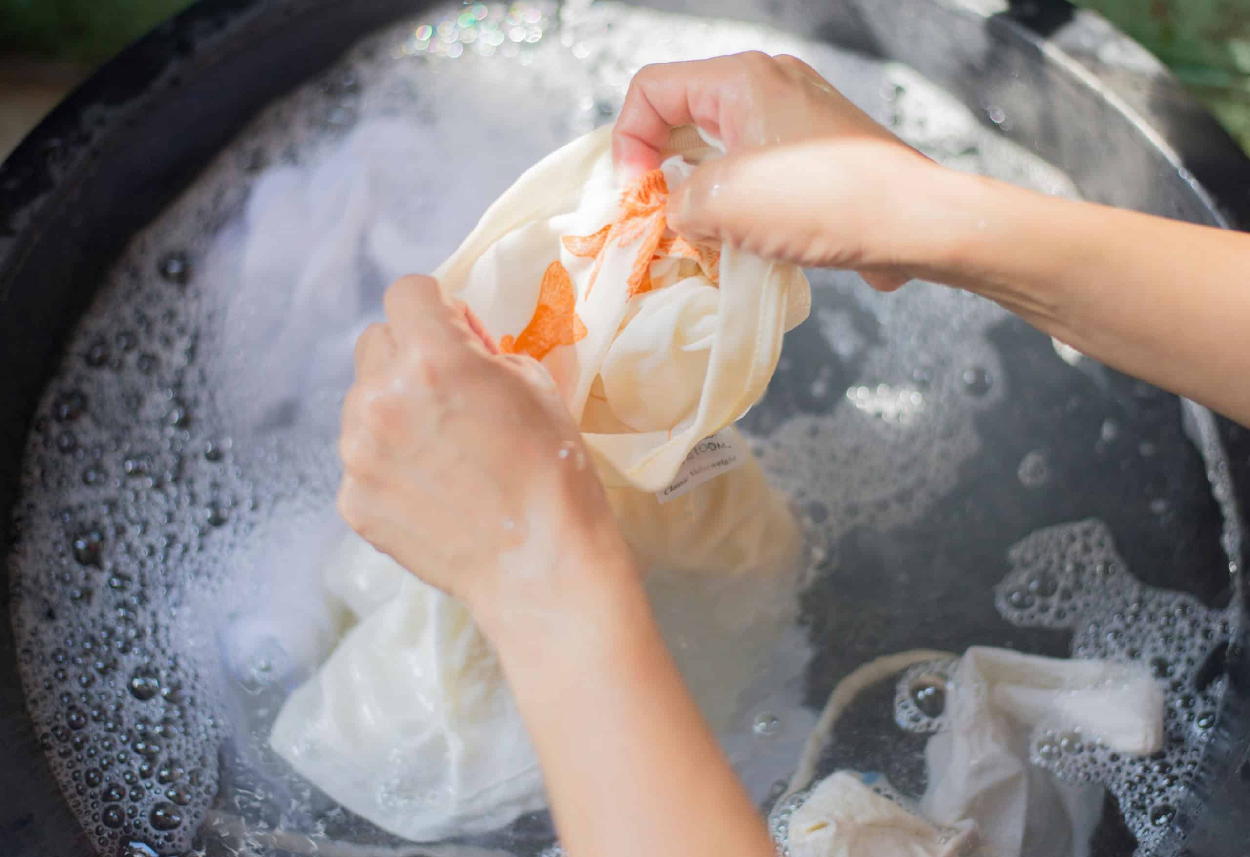 Misturar Produtos de Limpeza: Um Perigo Silencioso para a Sua Saúde (e Como Evitar!)