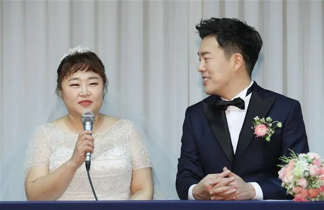 7년차 결혼 생활의 결실! 홍윤화, 무당들의 축복 속 '운수 대통'의 기쁨!