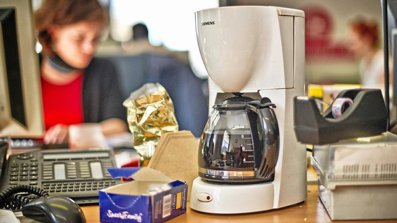 Balkonkraftwerk: Stromautarkie für Ihre Kaffeemaschine & Co. – Was wirklich geht!