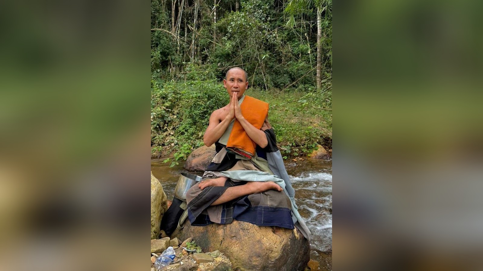Der barfuß pilgernde Mönch: Thich Minh Tues unglaubliche Reise nach Indien