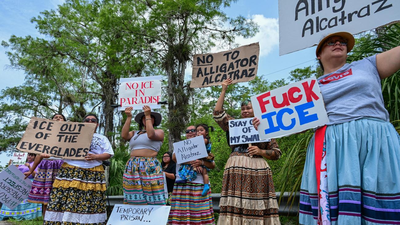 US-Migrationspolitik: Sie nennen es Alligator Alcatraz