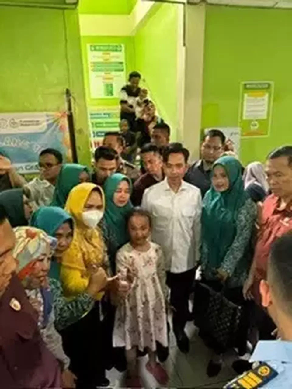 Cek Kesehatan Gratis Diminati Warga, Wapres Gibran Pantau ke Bekasi