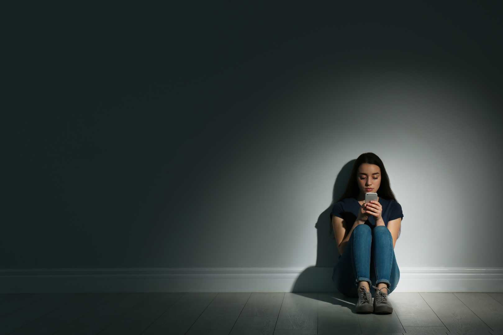Connessi o isolati? L'impatto del digitale sulle nostre relazioni