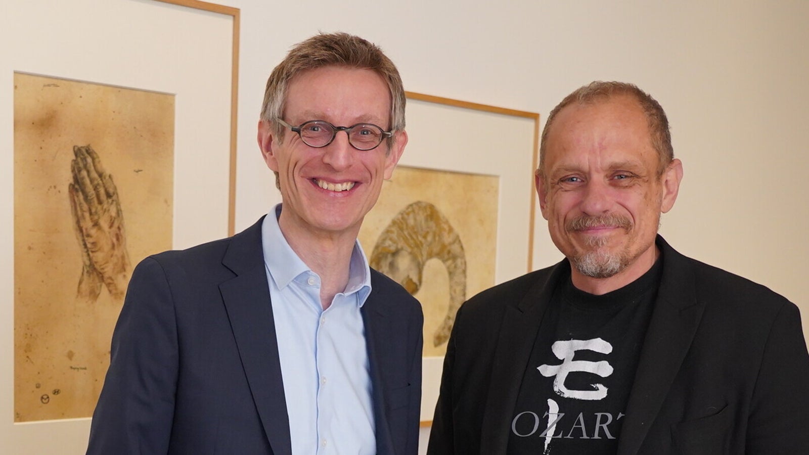 Prominente Kunstfreunde pilgerten zu Damien Hirst