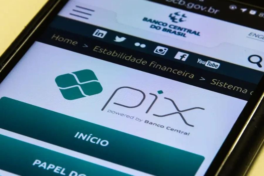Receita não cobrará imposto por Pix; entenda a confusão e o que muda de fato