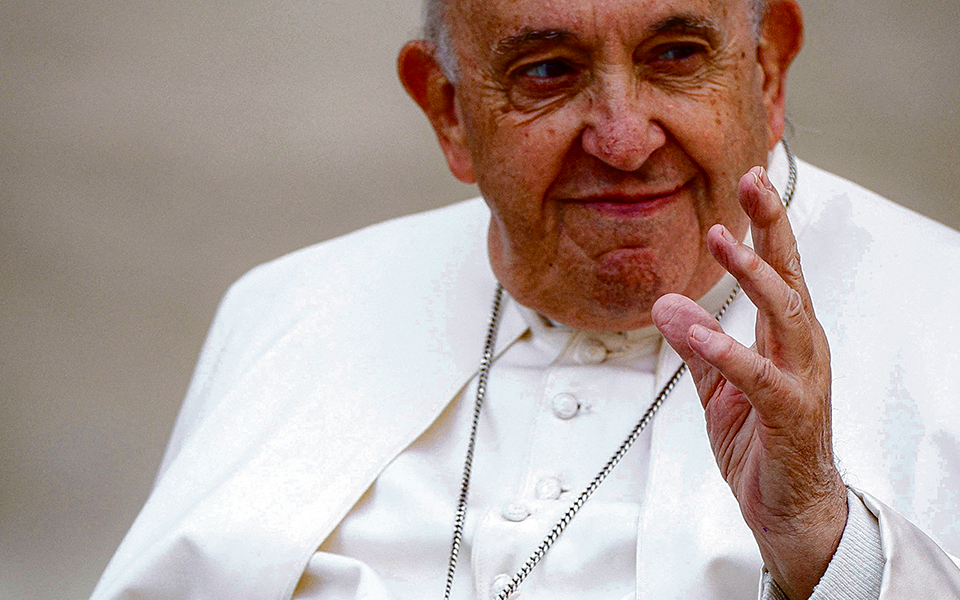 Vaticano: A Missão Urgente de Papa Francisco para Reformar as Finanças e Garantir o Futuro da Santa Sé