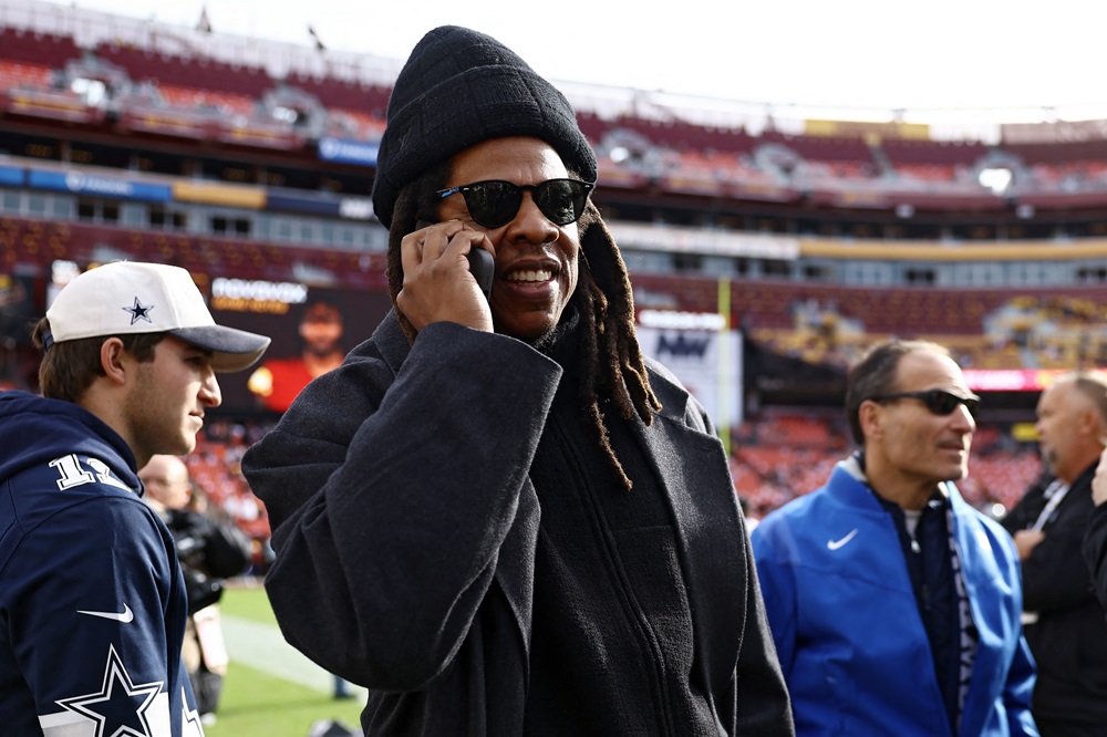 Jay-Z e Diddy Acusados de Estupro: Rappers Negam Alegações