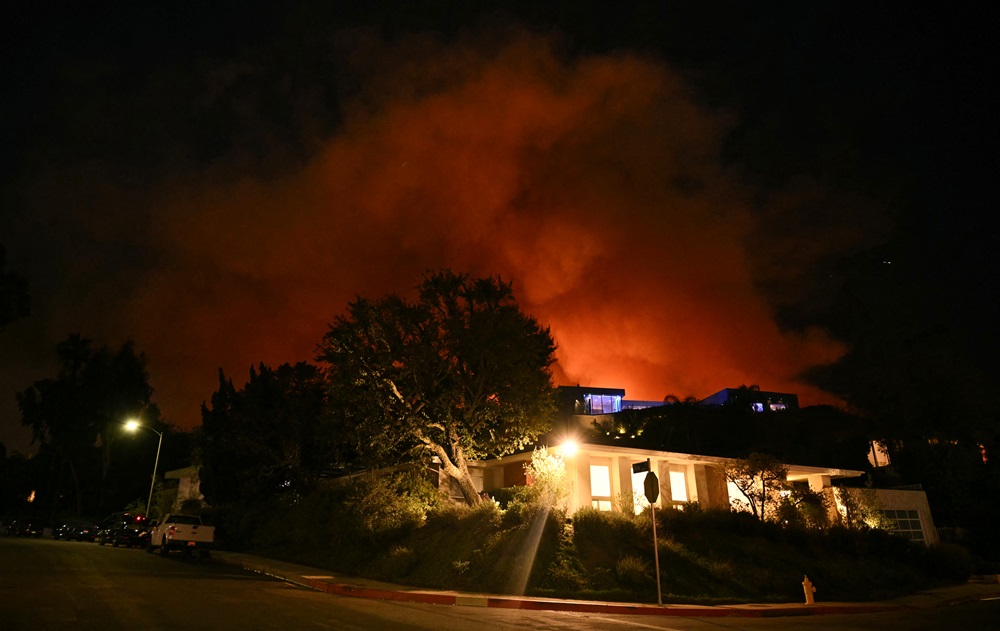Incêndio Devasta Mansões de Celebridades em Los Angeles: Veja Quem Foi Afetado