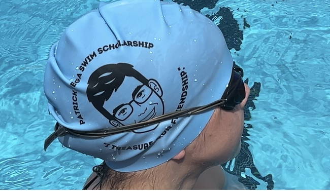 ¡Haz un splash con el Swim-a-thon conmemorativo de Patrick Vega!