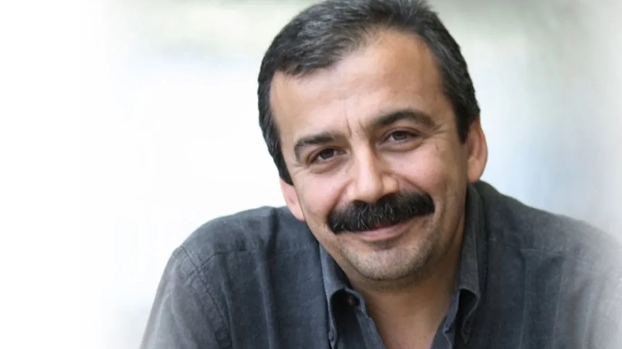 Sırrı Süreyya Önder'in Durumu Ciddi: Hastaneden Yapılan Son Açıklama Hayati Tehlikeyi Ortaya Çıkardı