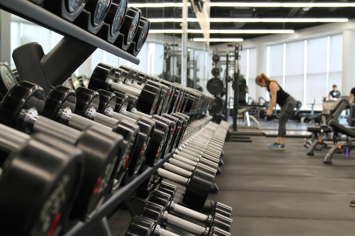 Héros de la salle de sport : un coach sauve la vie d'un jeune homme de 19 ans après un arrêt cardiaque