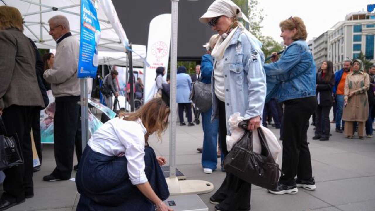 Sağlık Bakanlığı: Boy-kilo ölçümü yapılan kişilerin yüzde 64,4'ünün sonucu normal kilo sınırının üzerinde