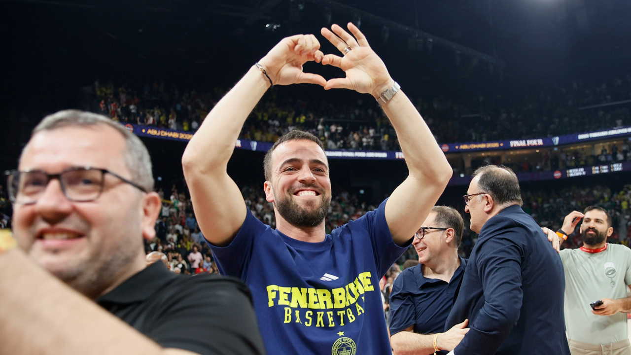 Melih Mahmutoğlu kimdir, kaç yaşında, nereli? Fenerbahçe Beko kaptanı Melih Mahmutoğlu hangi mevkide oynuyor?